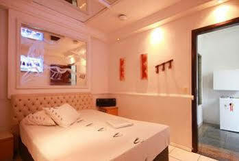 Motel Sensacao Adults Only Мауа Екстер'єр фото